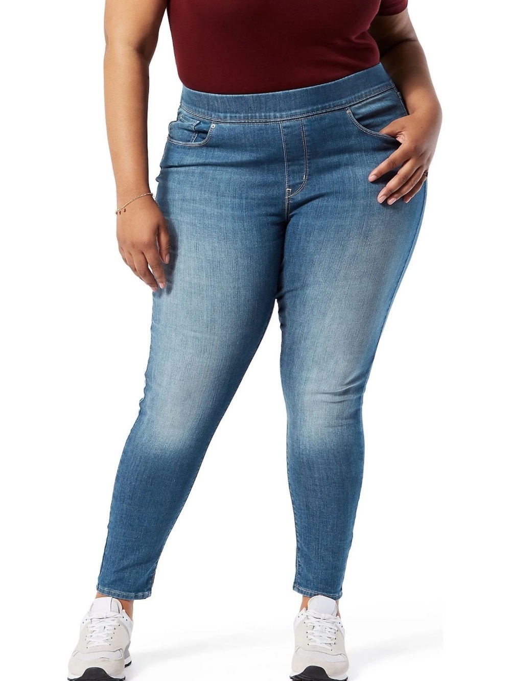 Signature by Levi Strauss Women's Light Blue Pull On Jeggings Size-29/32